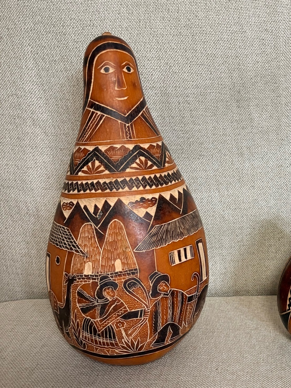 Vintage Peruvian Etched Gourd Folk Art Andean Village Storyteller Figure 8”
